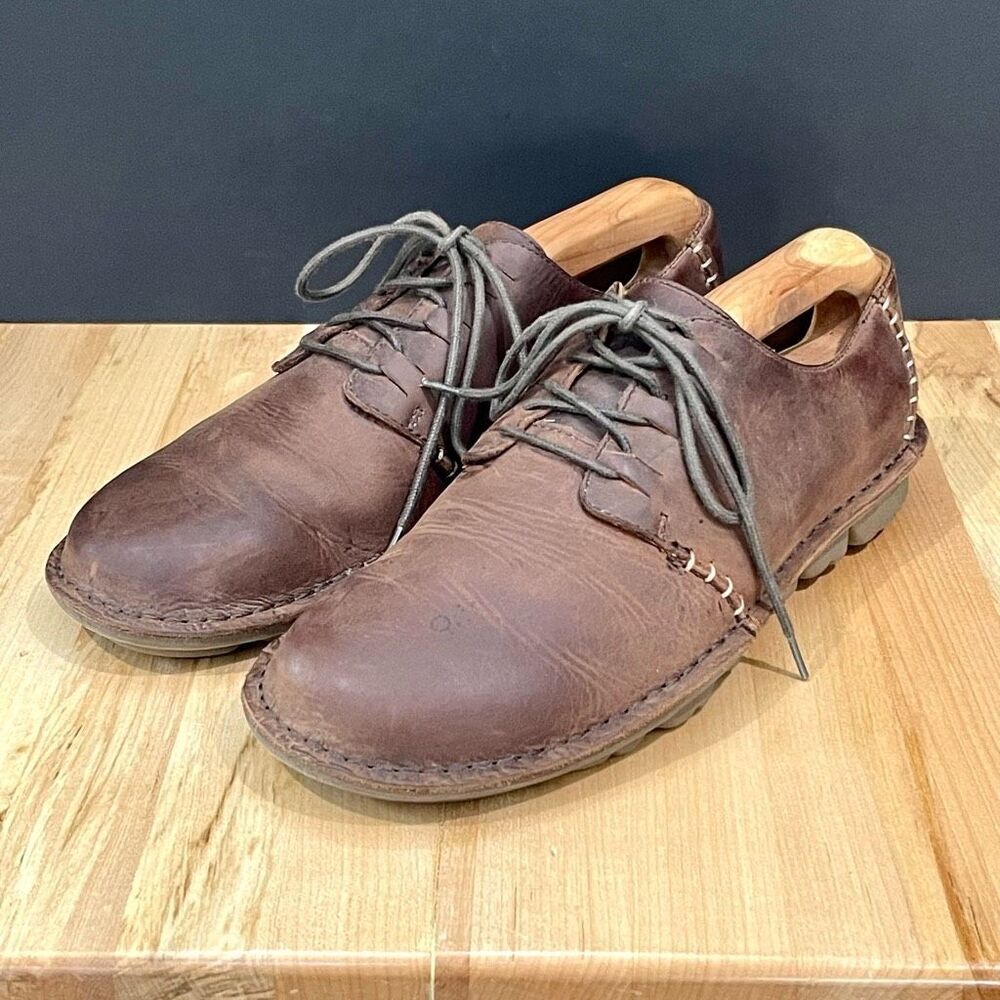 Rogue Brown Leather Oxfords with lug soles. Men’s 11.